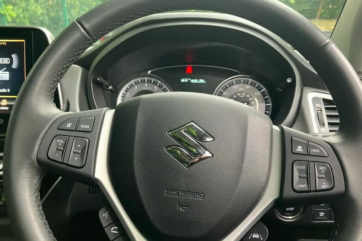 2024-suzuki-s-cross-14-boosterjet-ultra-allgrip-big-36