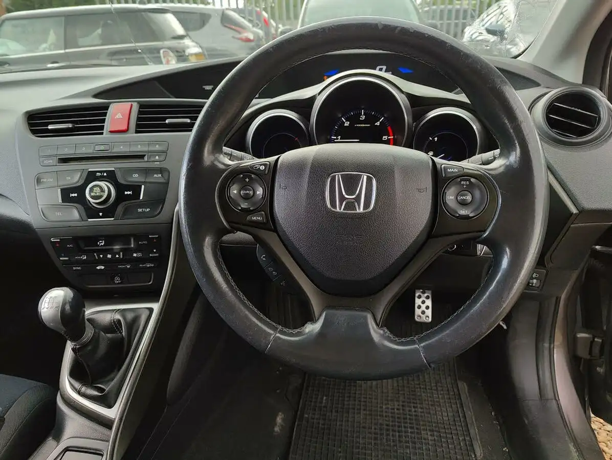 2013-honda-civic-16td-es-big-10