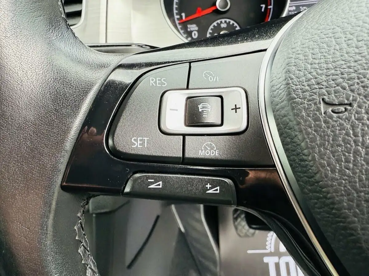 2017-volkswagen-golf-14-tsi-match-edition-hatchback-5d-big-16