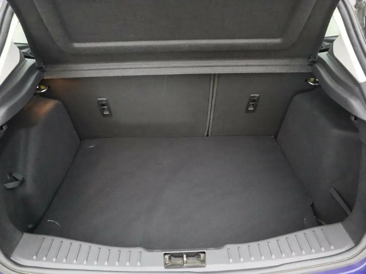 2018-ford-focus-10t-titanium-x-125ps-hatchback-big-8
