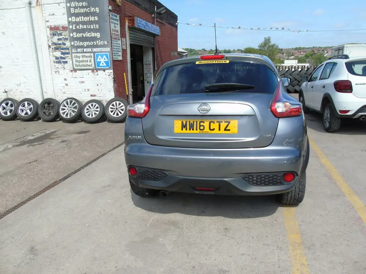 2016-nissan-juke-16-tekna-117ps-1598cc-xtronic-cvt-big-3