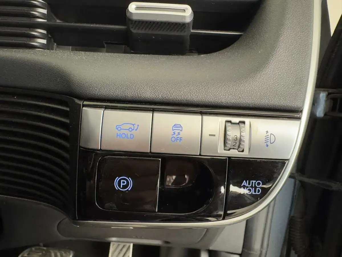 2021-hyundai-ioniq-5-e-ultimate-217ps-73kwh-rwd-big-27