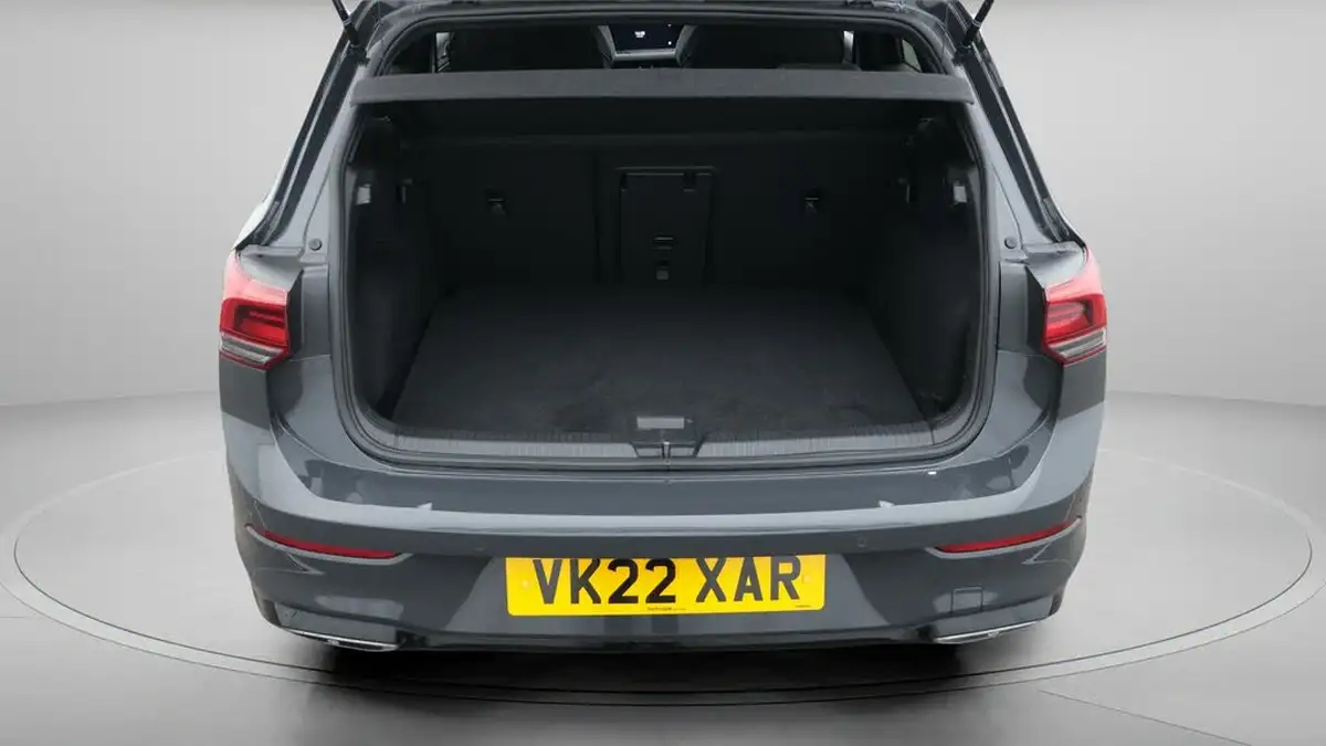 2022-volkswagen-golf-15-etsi-r-line-150ps-hatchback-big-17