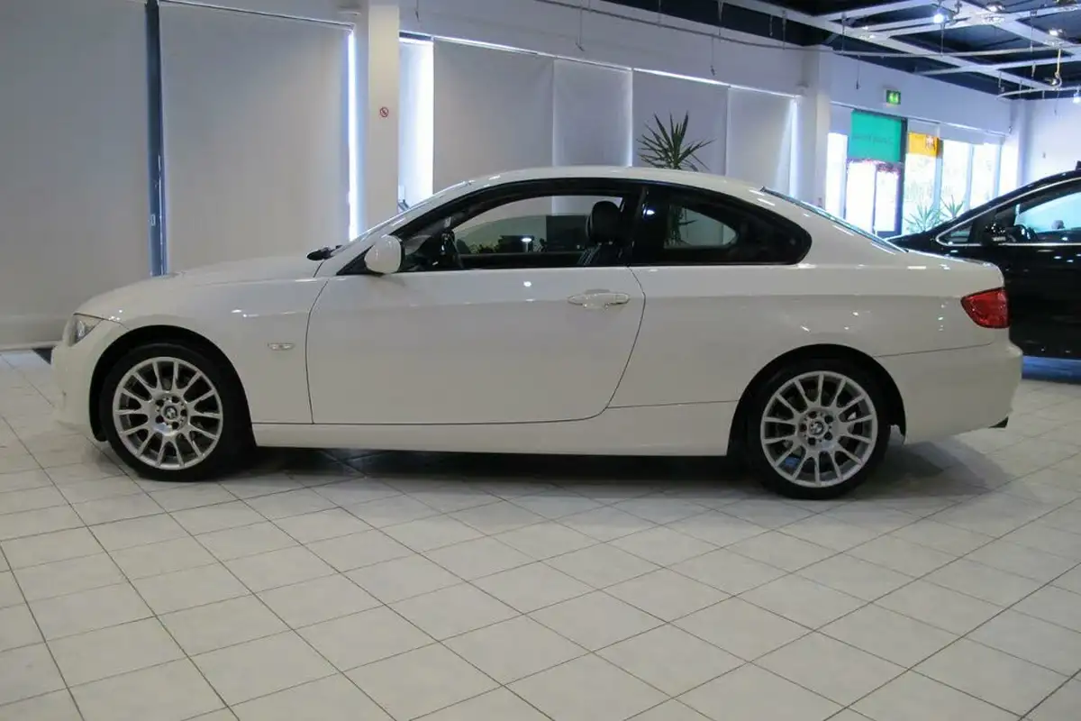 2011-bmw-3-series-20-320i-se-coupe-2d-1995cc-big-15