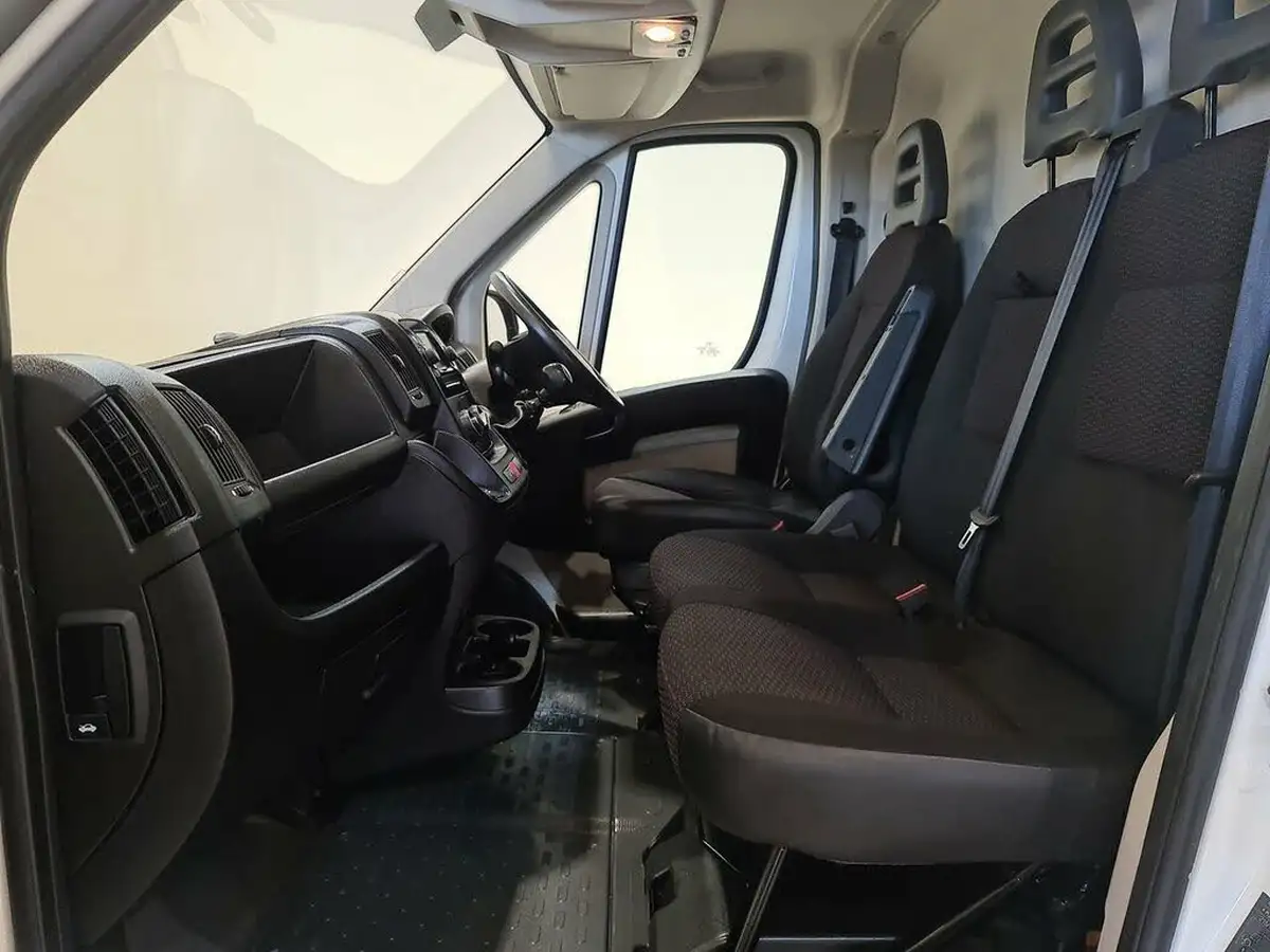 2019-citroen-relay-20bluehdi-35-l2h1-enterprise-big-18