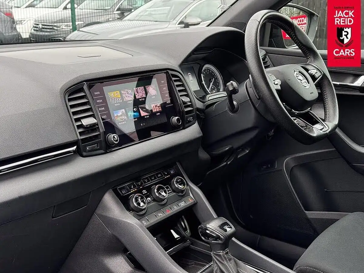 2020-skoda-karoq-15-tsi-sportline-dsg-big-27