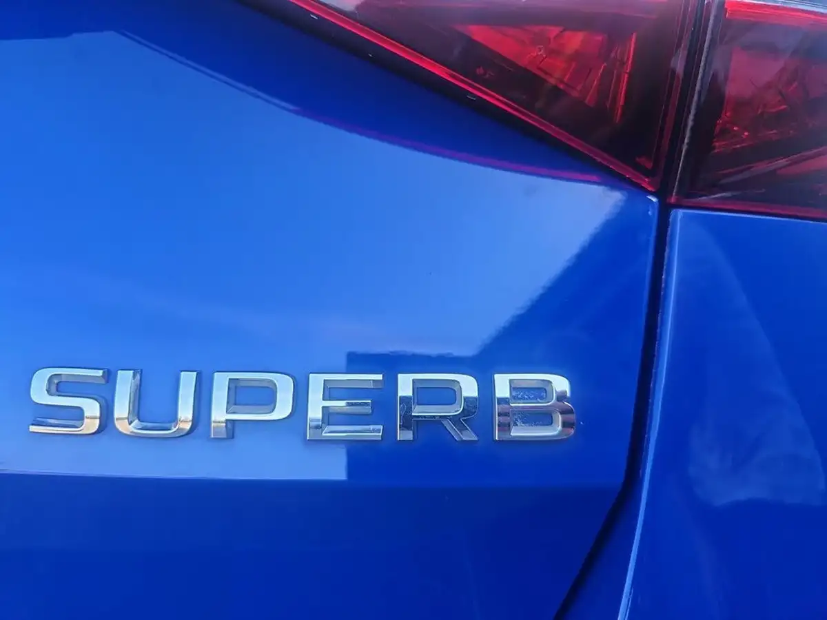 2018-skoda-superb-20tdi-scr-se-l-executive-150ps-estate-big-25