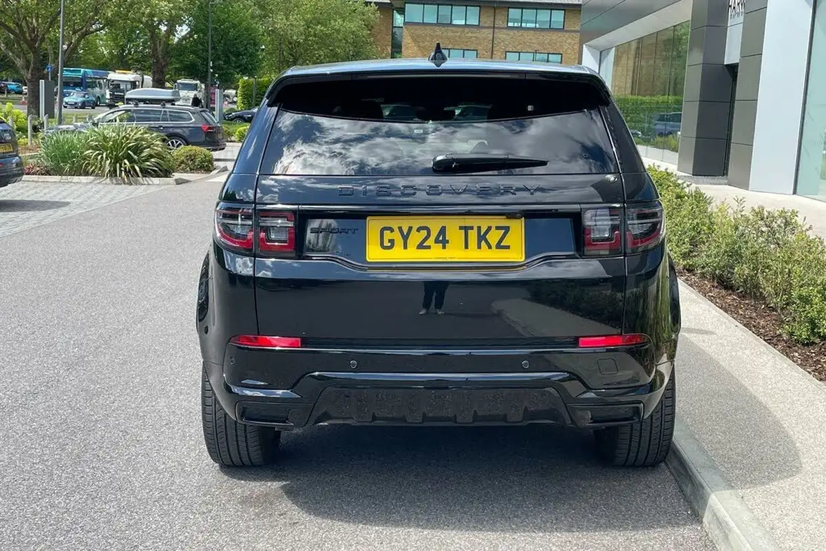2024-land-rover-discovery-sport-15-p300e-dynamic-se-big-9