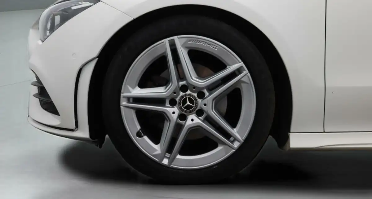 2020-mercedes-benz-cla-13-cla-180-amg-line-premium-plus-coupe-4d-big-18