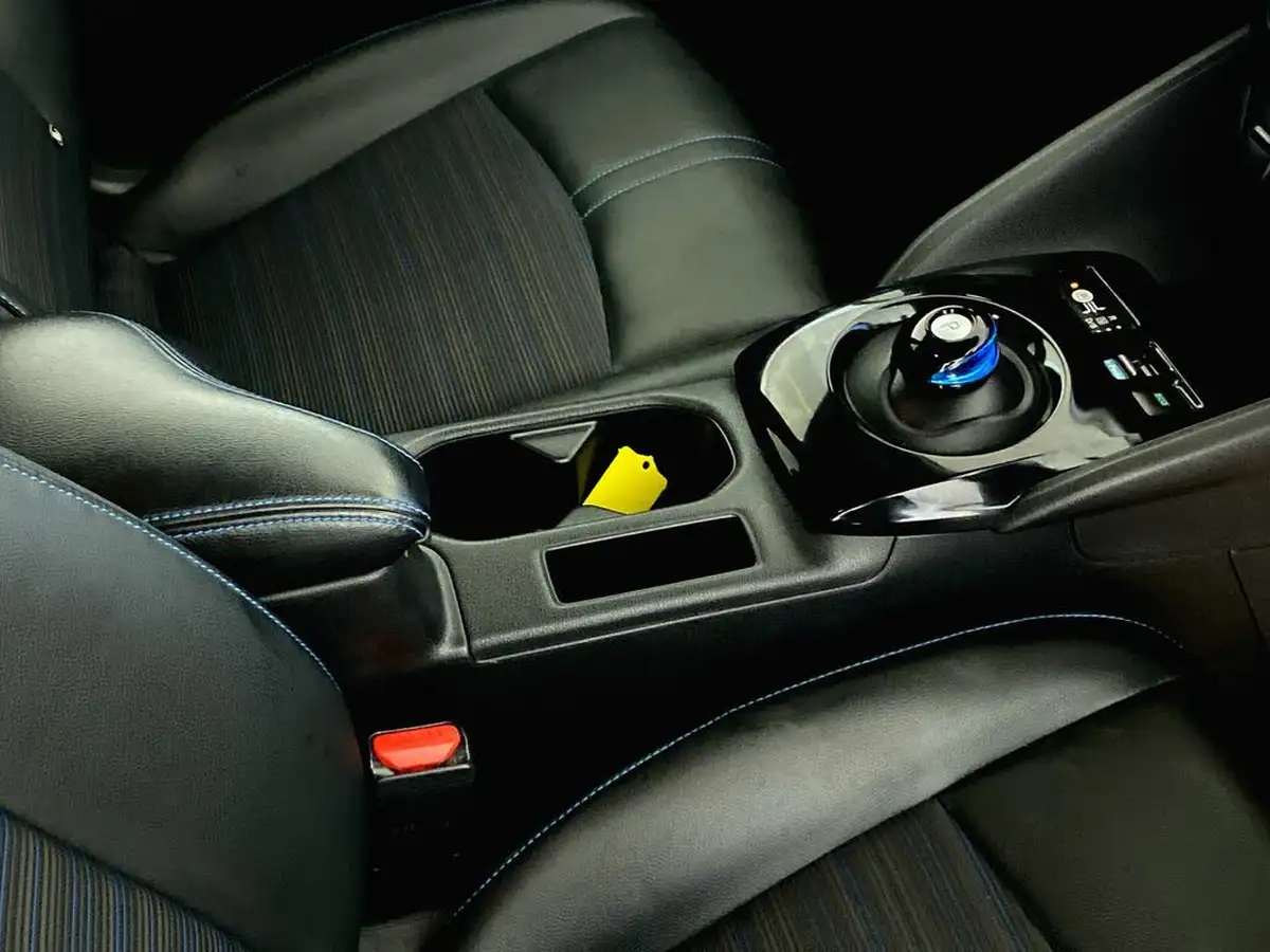 2019-nissan-leaf-e-n-connecta-big-22