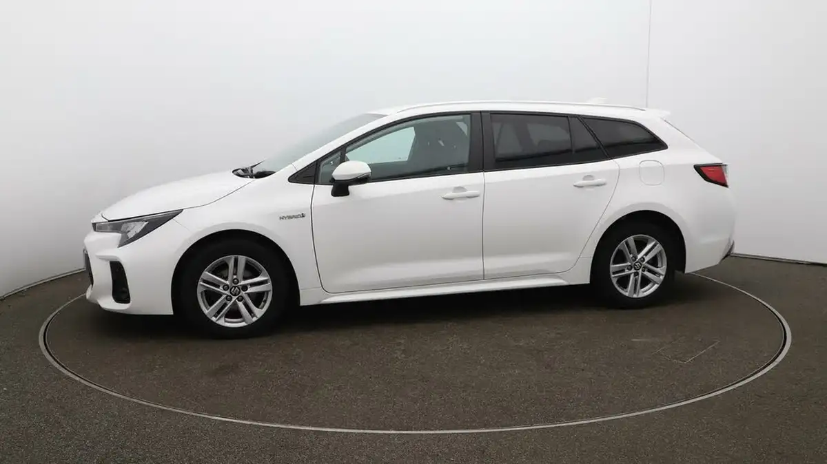2023-suzuki-swace-18-motion-big-66