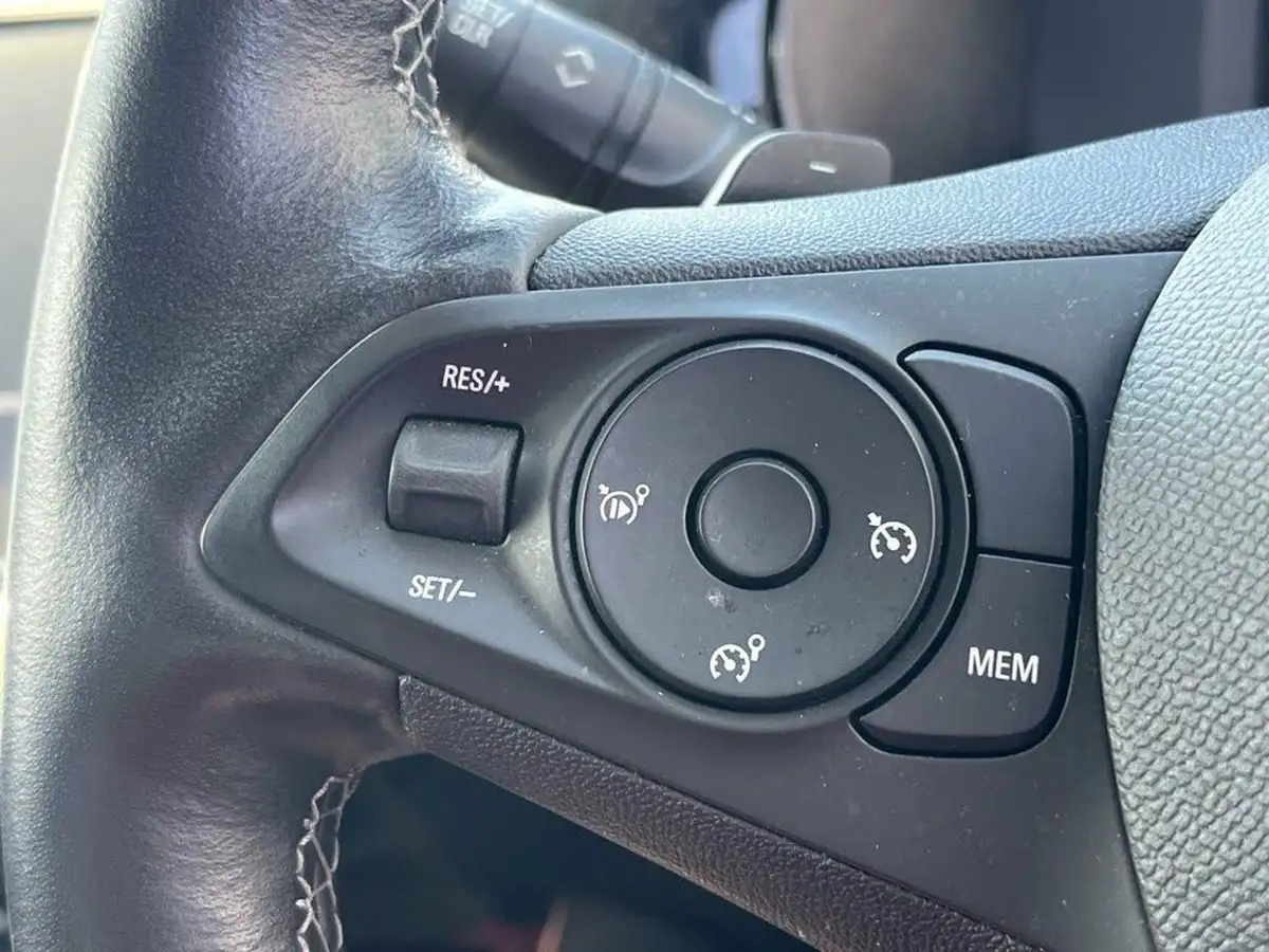 2020-vauxhall-corsa-12-turbo-elite-nav-premium-auto-big-12