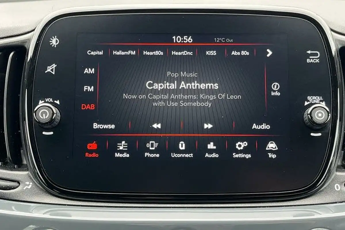 2019-fiat-500-12-sport-big-25