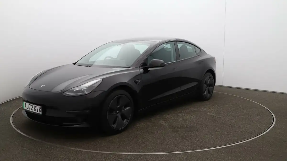 2022-tesla-model-3-e-long-range-big-68