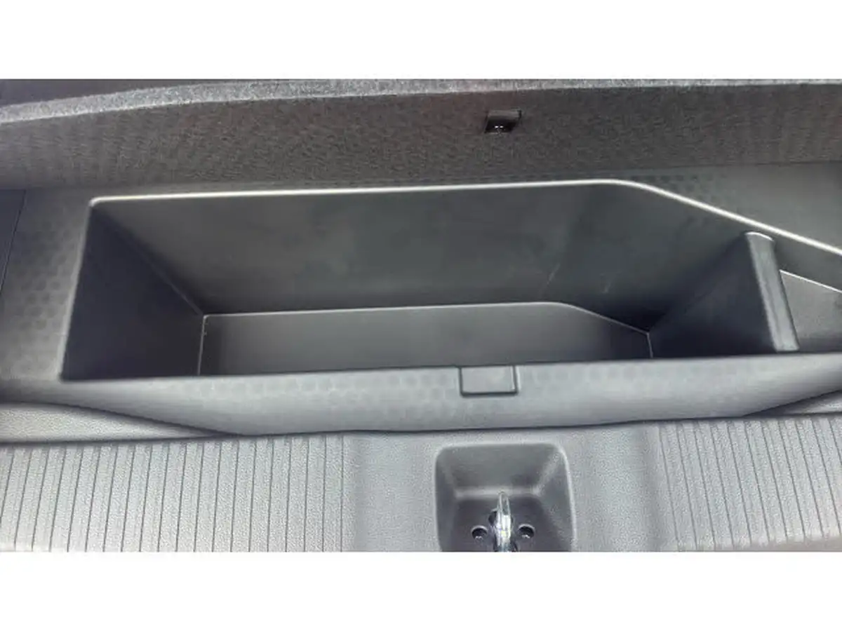 2023-honda-hr-v-15-i-mmd-advance-big-34