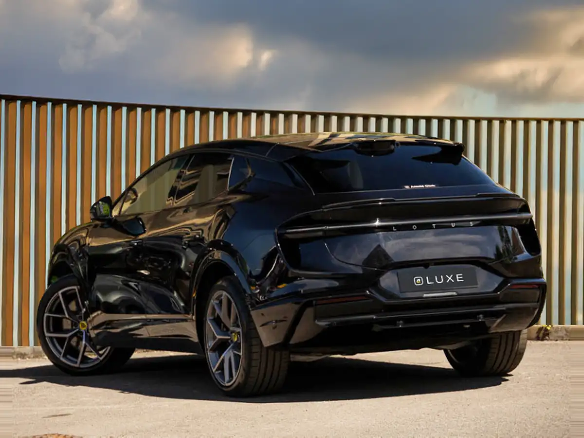 2024-lotus-eletre-e-s-big-1