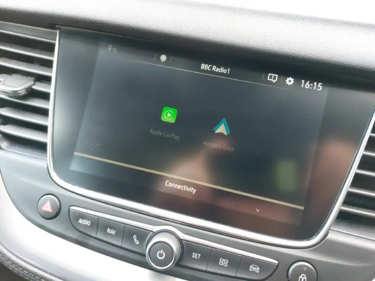 2021-vauxhall-grandland-x-12-sri-nav-big-17
