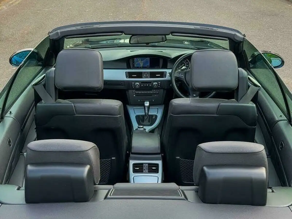 2009-bmw-3-series-30-330i-m-sport-convertible-2d-auto-big-11