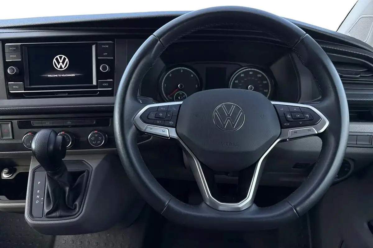 2024-volkswagen-transporter-big-16