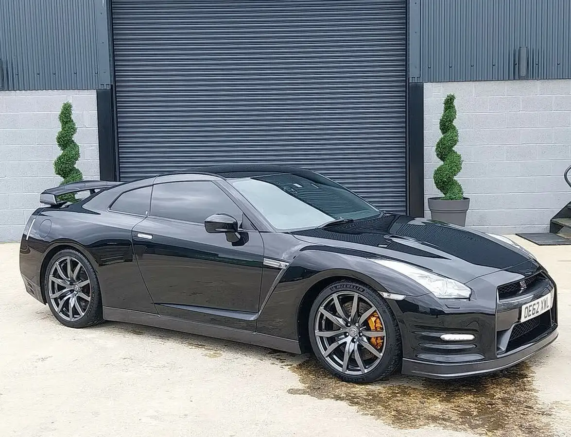 2012-nissan-gt-r-38-550ps-track-pack-auto-big-0