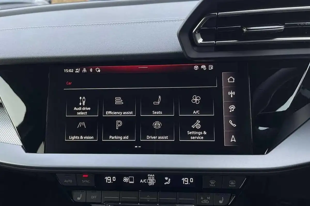 2025-audi-a3-15-30-tfsi-s-line-saloon-4d-big-50