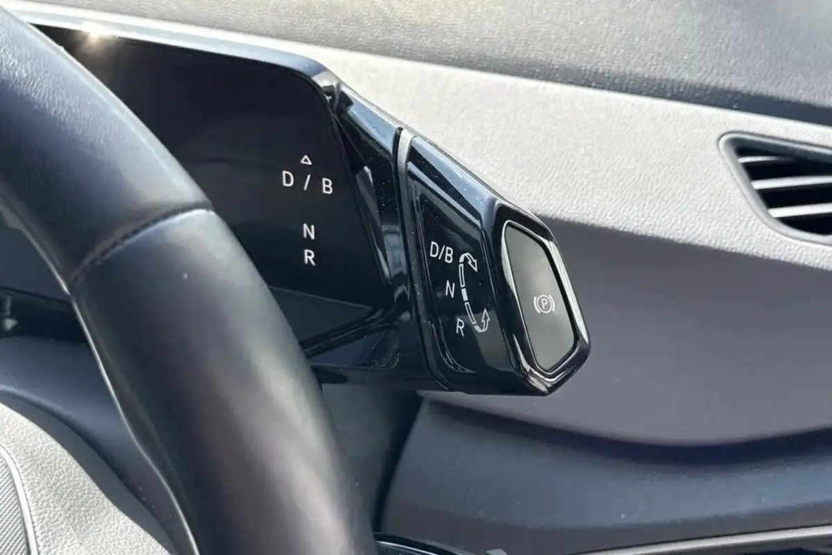 2021-volkswagen-id3-e-life-204ps-58kwh-pro-performance-big-37