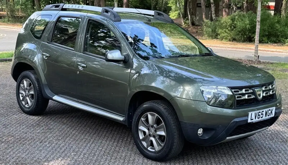 2015-dacia-duster-15d-laureate-107bhp-big-7