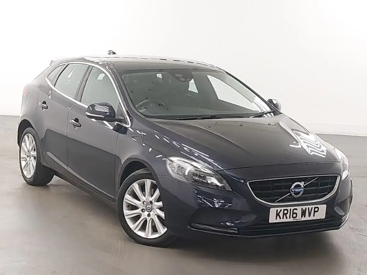 2016-volvo-v40-20td-d4-se-lux-big-18