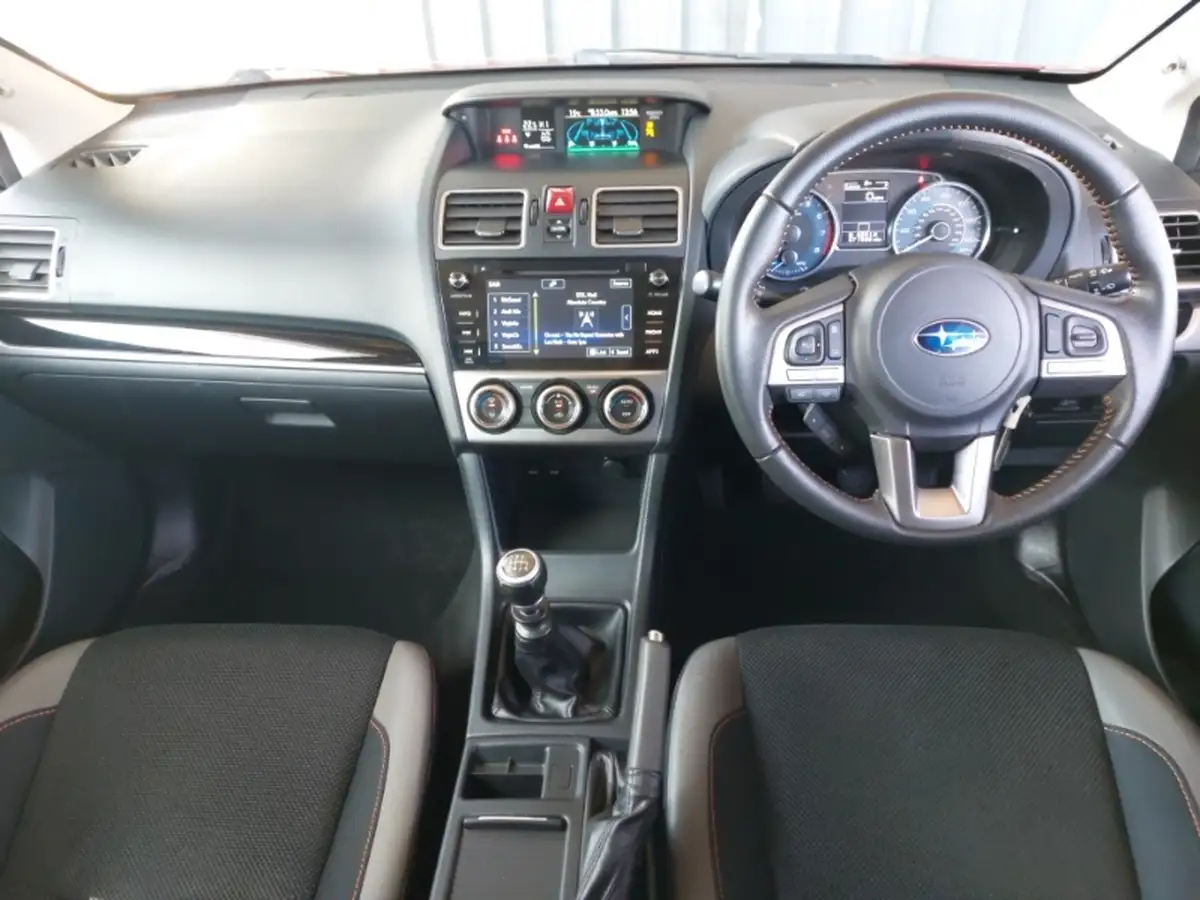 2017-subaru-xv-20i-se-big-2