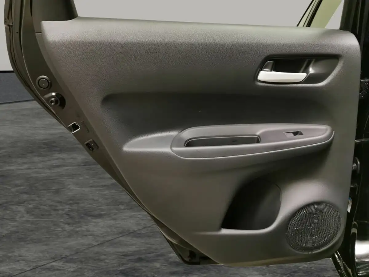 2023-honda-jazz-15-i-mmd-se-big-32