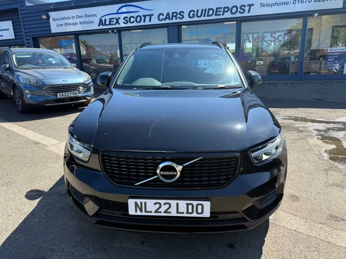 2022-volvo-xc40-20-b4-r-design-awd-big-1