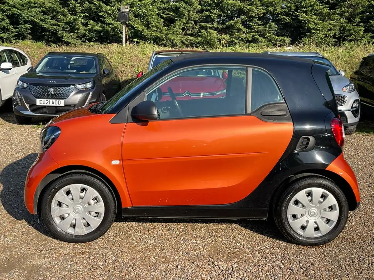 2018-smart-fortwo-10-pure-70bhp-big-1