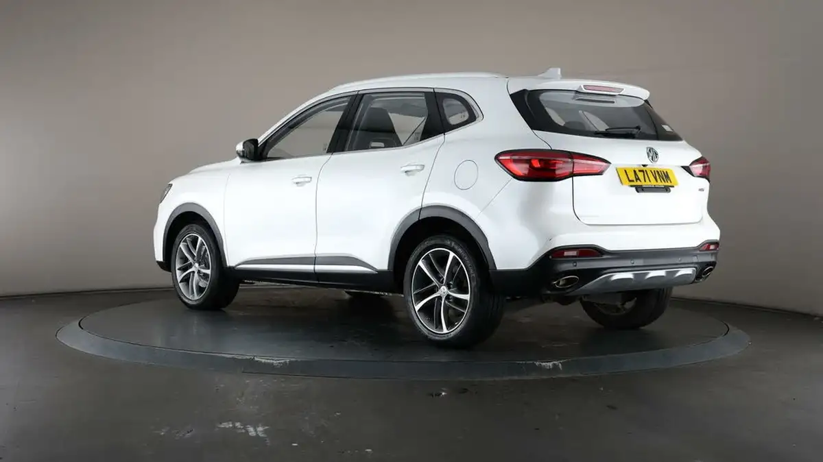2022-mg-hs-15t-gdi-exclusive-162ps-dct-big-71