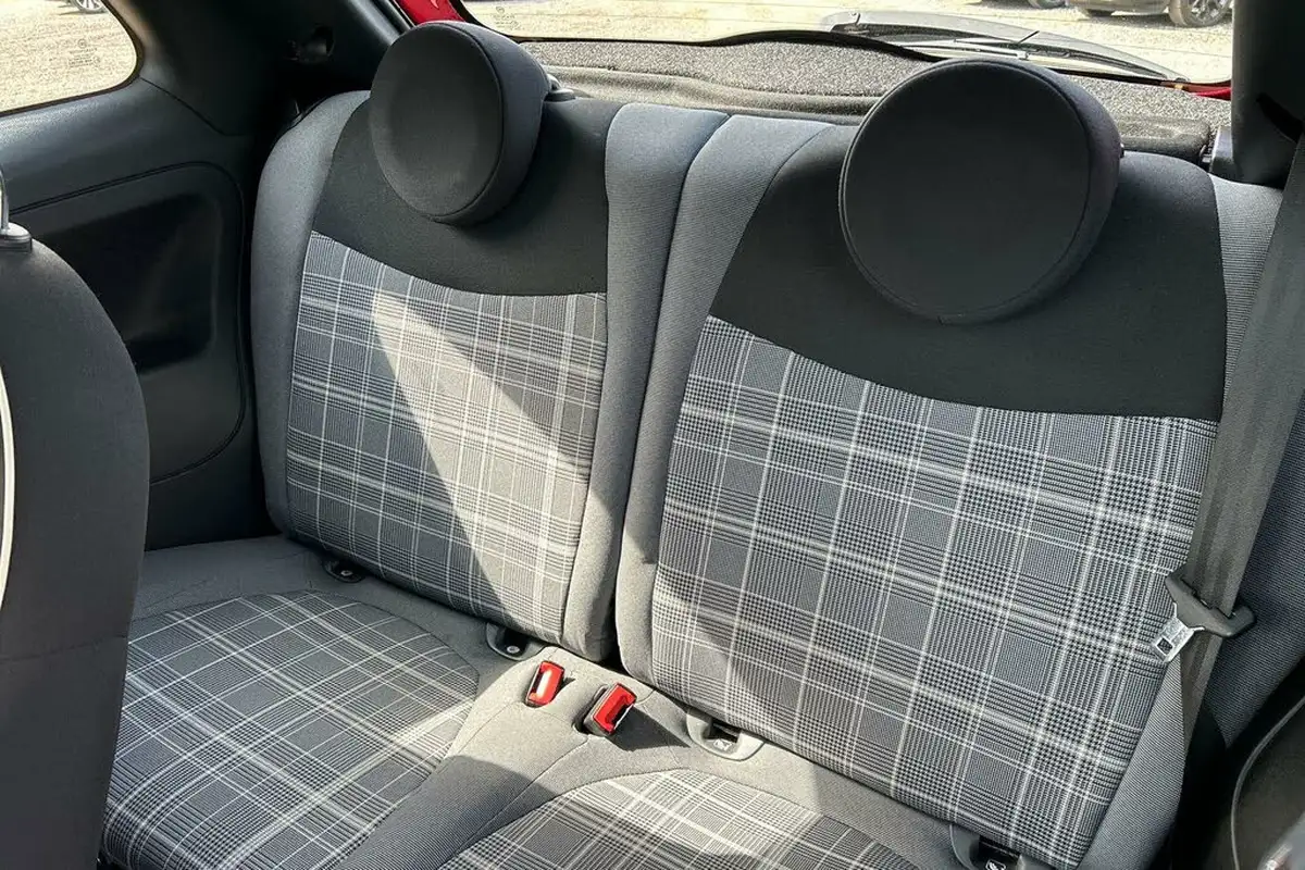 2020-fiat-500-10-lounge-big-12