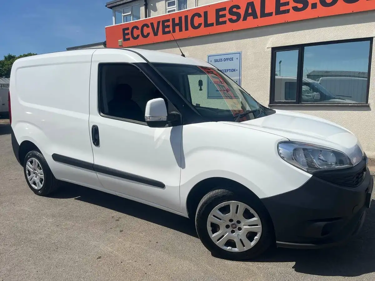 2017-fiat-doblo-cargo-13td-l1h1-sx-big-1