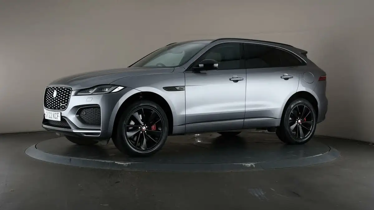 2022-jaguar-f-pace-20-p250-r-dynamic-black-big-42