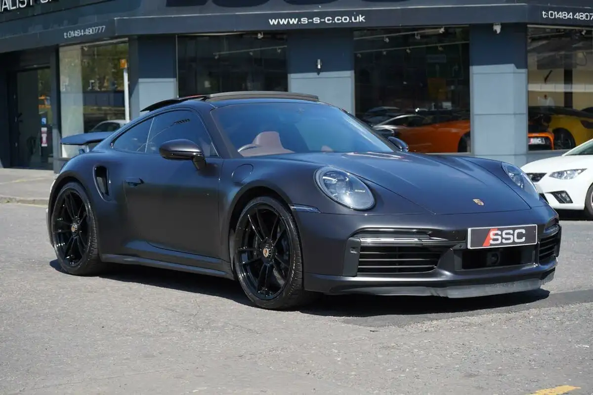 2020-porsche-911-38-turbo-s-coupe-big-4