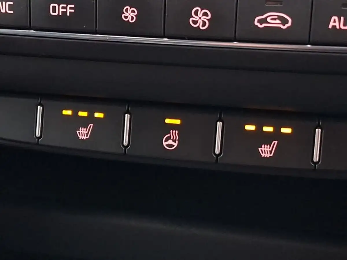 2020-kia-xceed-14-t-gdi-3-big-16
