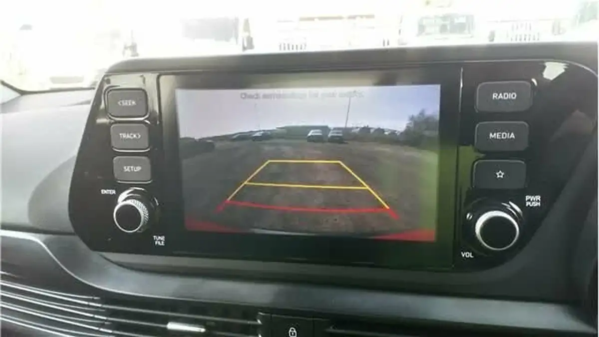 2023-hyundai-bayon-10-t-gdi-se-connect-dct-big-18