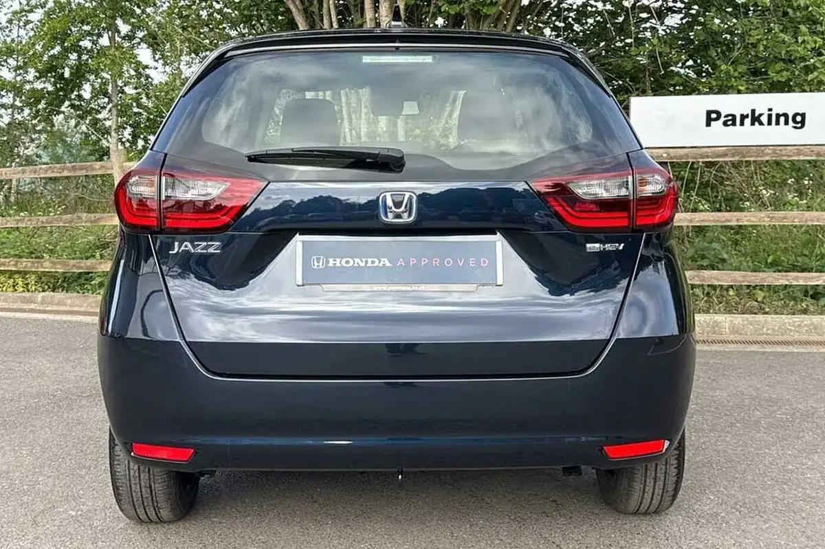 2022-honda-jazz-15-i-mmd-se-109ps-big-6