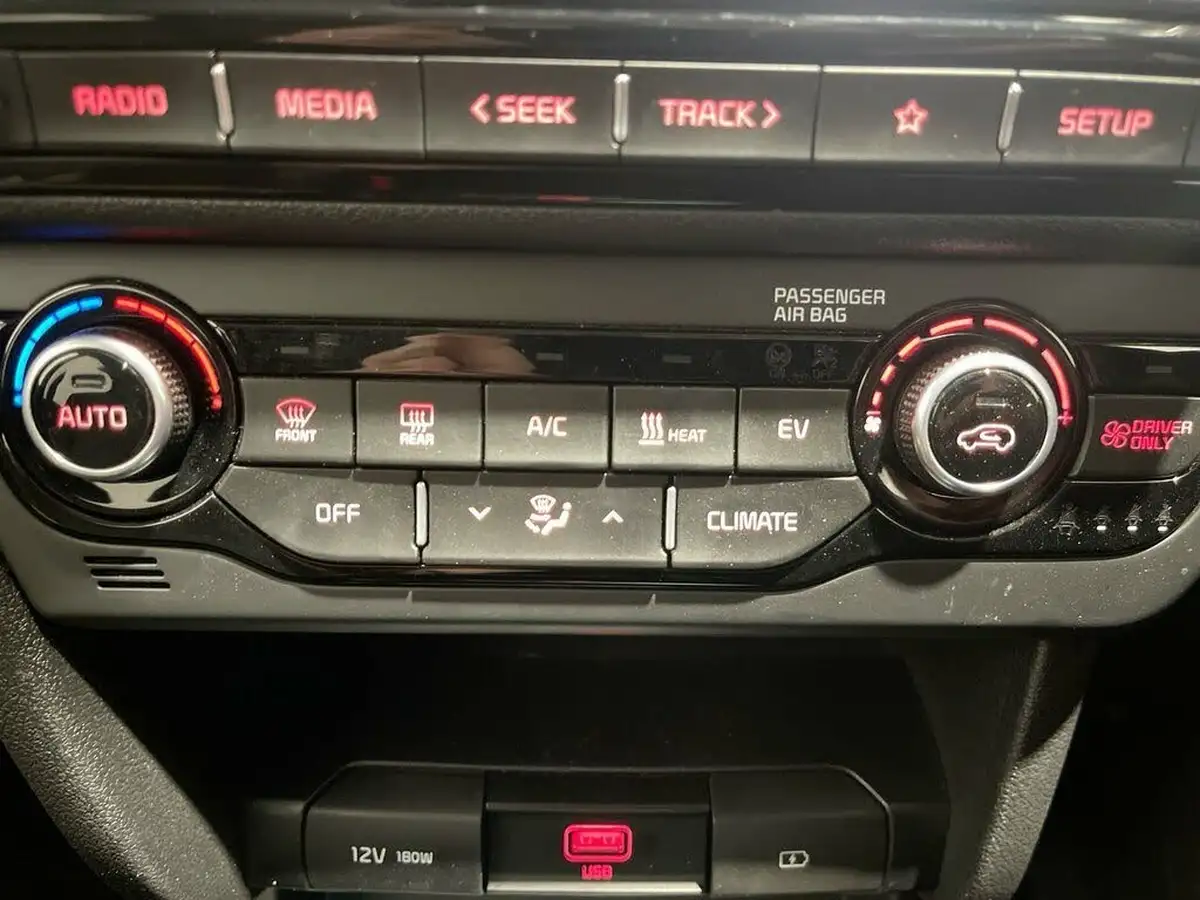 2022-kia-e-niro-ev-2-64-big-7