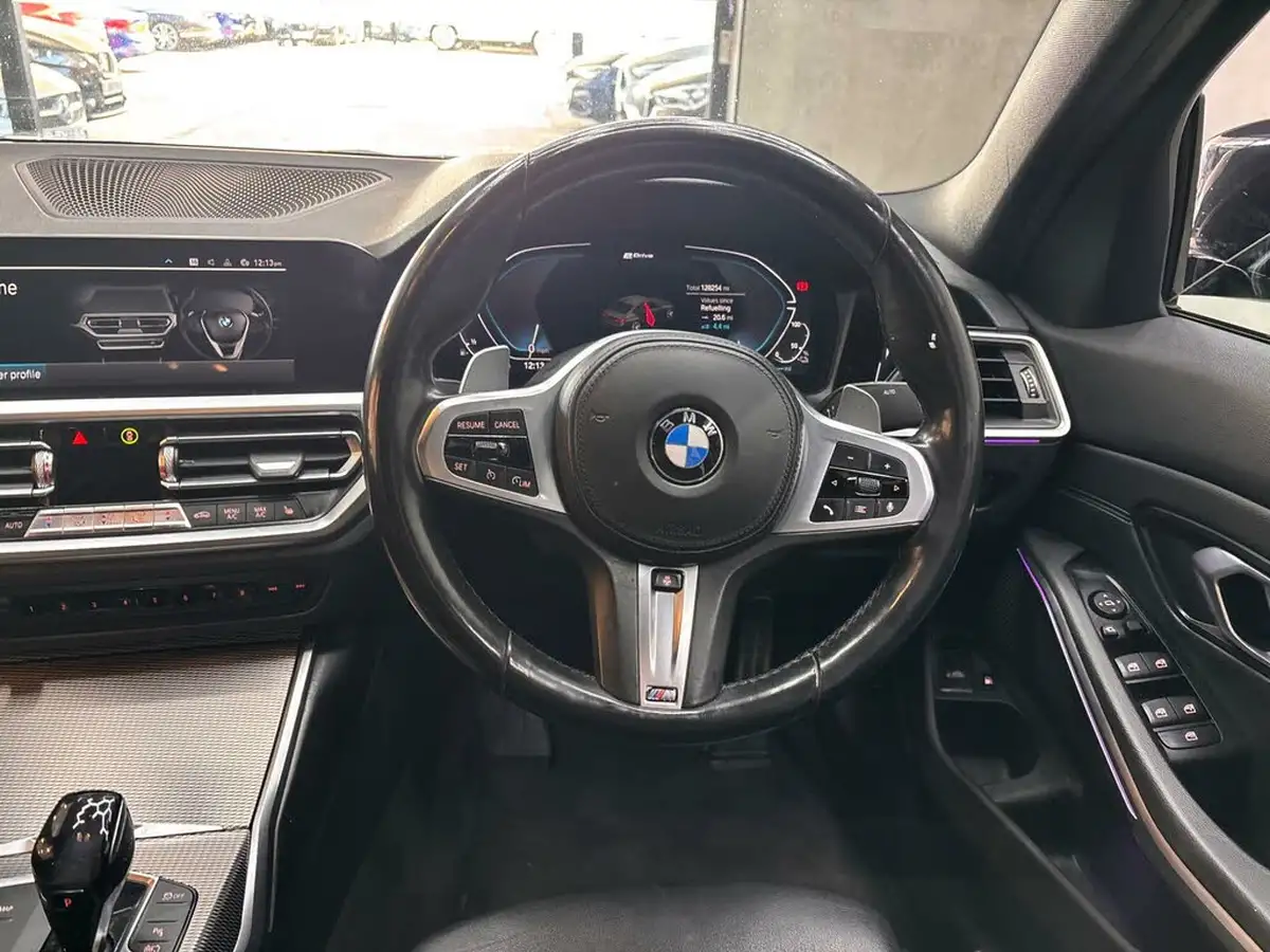 2020-bmw-3-series-20-330e-m-sport-saloon-4d-big-27