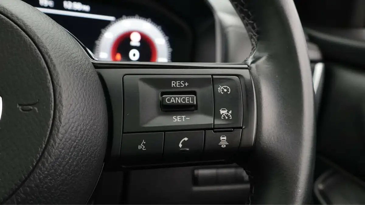 2022-nissan-qashqai-13-dig-t-n-connecta-140ps-big-24