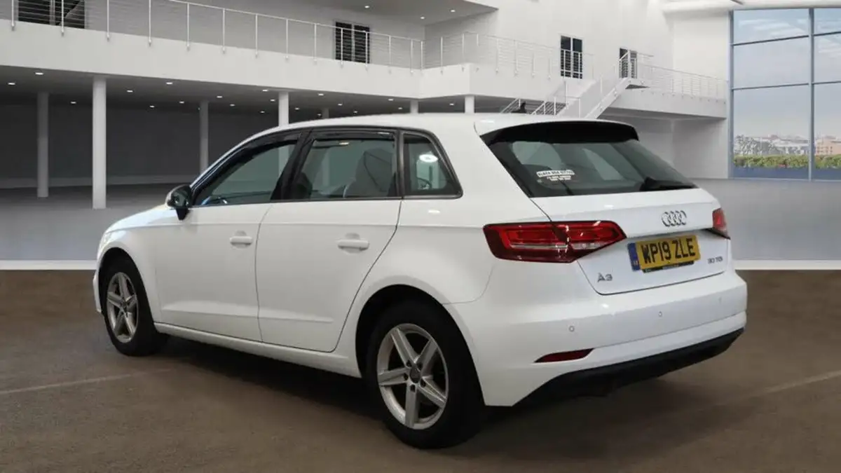 2019-audi-a3-16-30-tdi-se-technik-ss-s-tronic-big-2