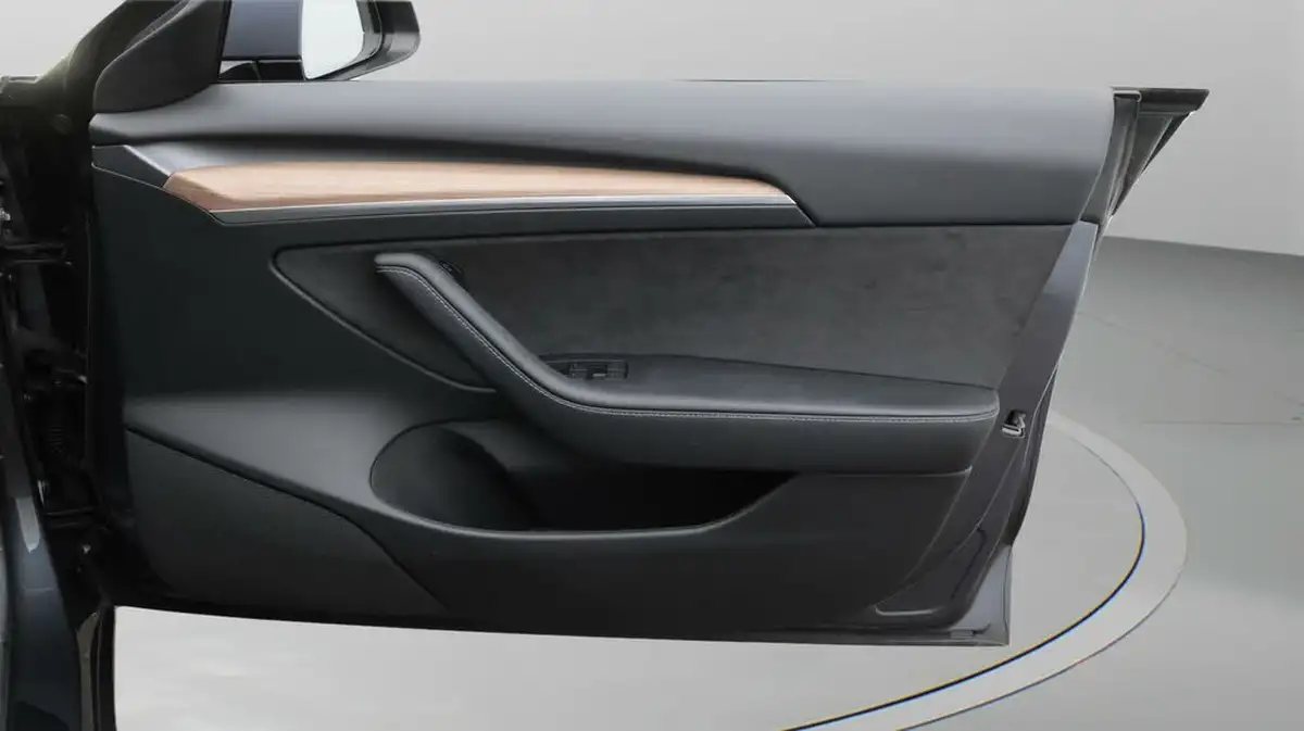 2022-tesla-model-3-e-long-range-big-15