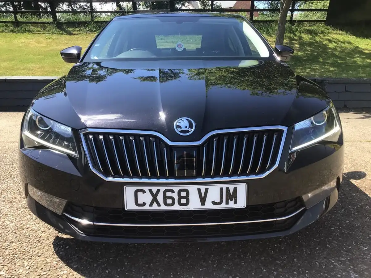 2018-skoda-superb-20tdi-se-l-executive-150ps-scr-hatchback-big-7