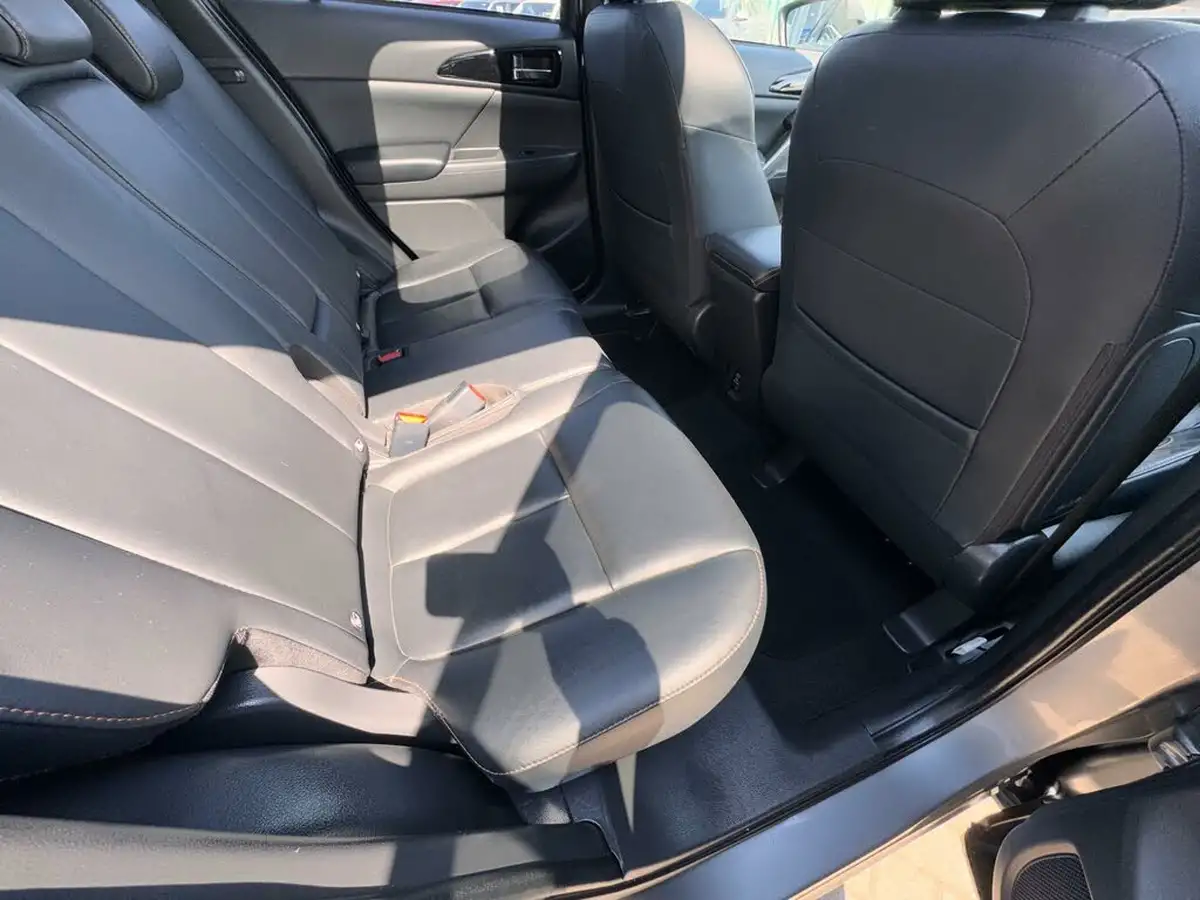 2021-mitsubishi-eclipse-cross-15-exceed-big-6
