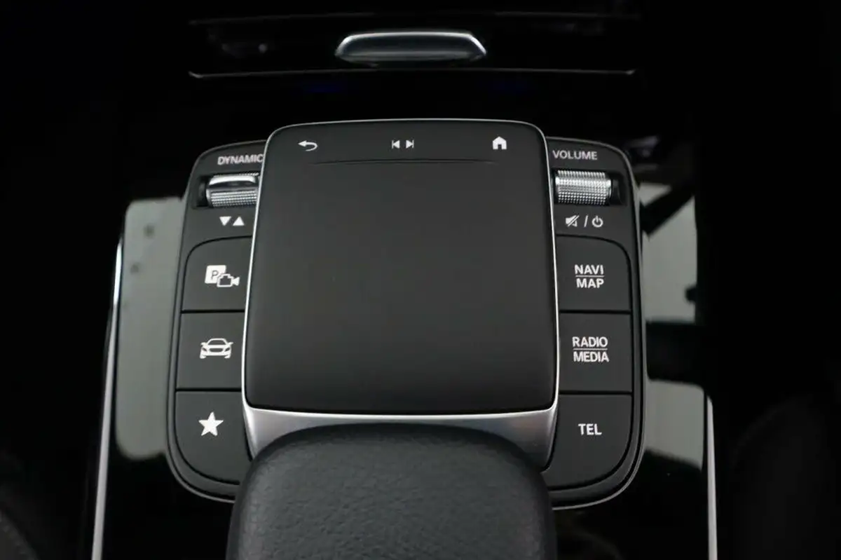 2023-mercedes-benz-cla-13-cla-200-amg-line-shooting-brake-5d-big-54