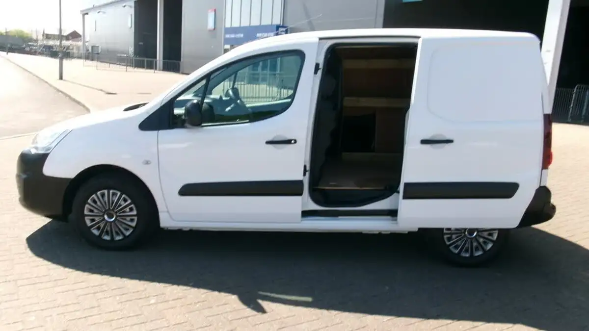 2016-peugeot-partner-16td-s-l1-16hdi-92-850-panel-big-8