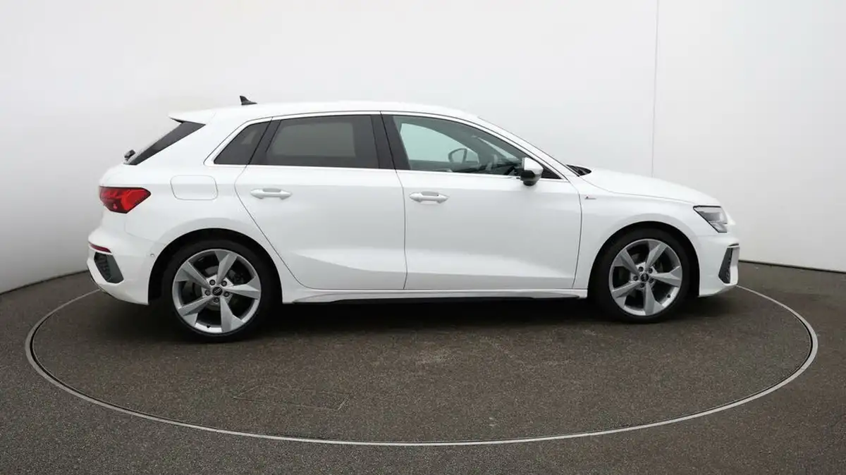 2022-audi-a3-15-35-tfsi-s-line-sportback-5d-tronic-big-8